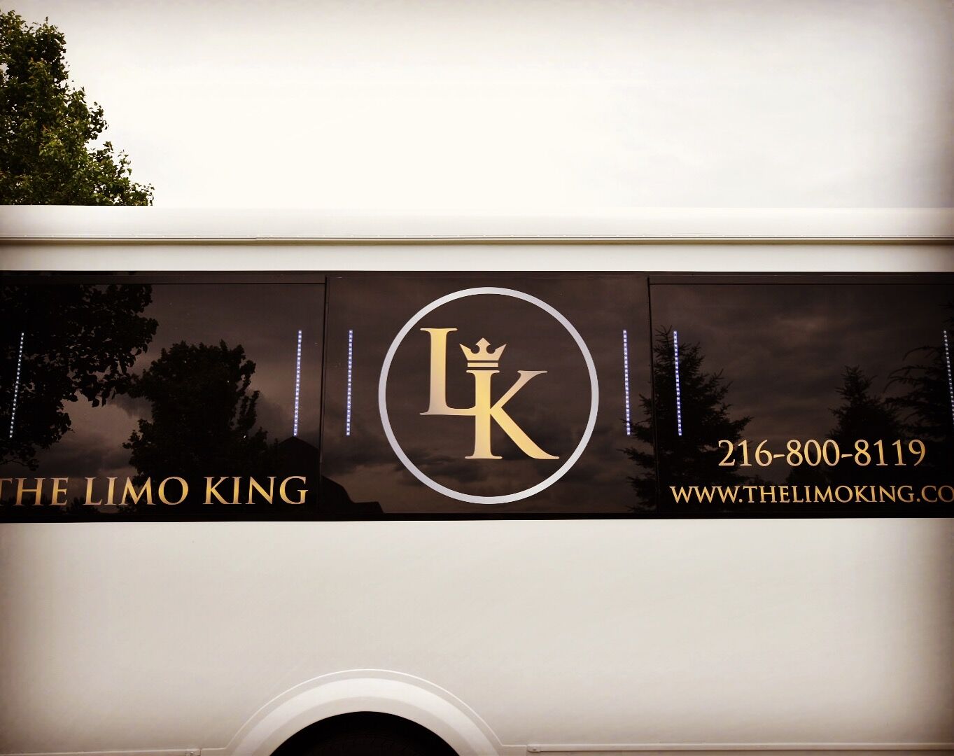 The Limo King | Transportation - The Knot