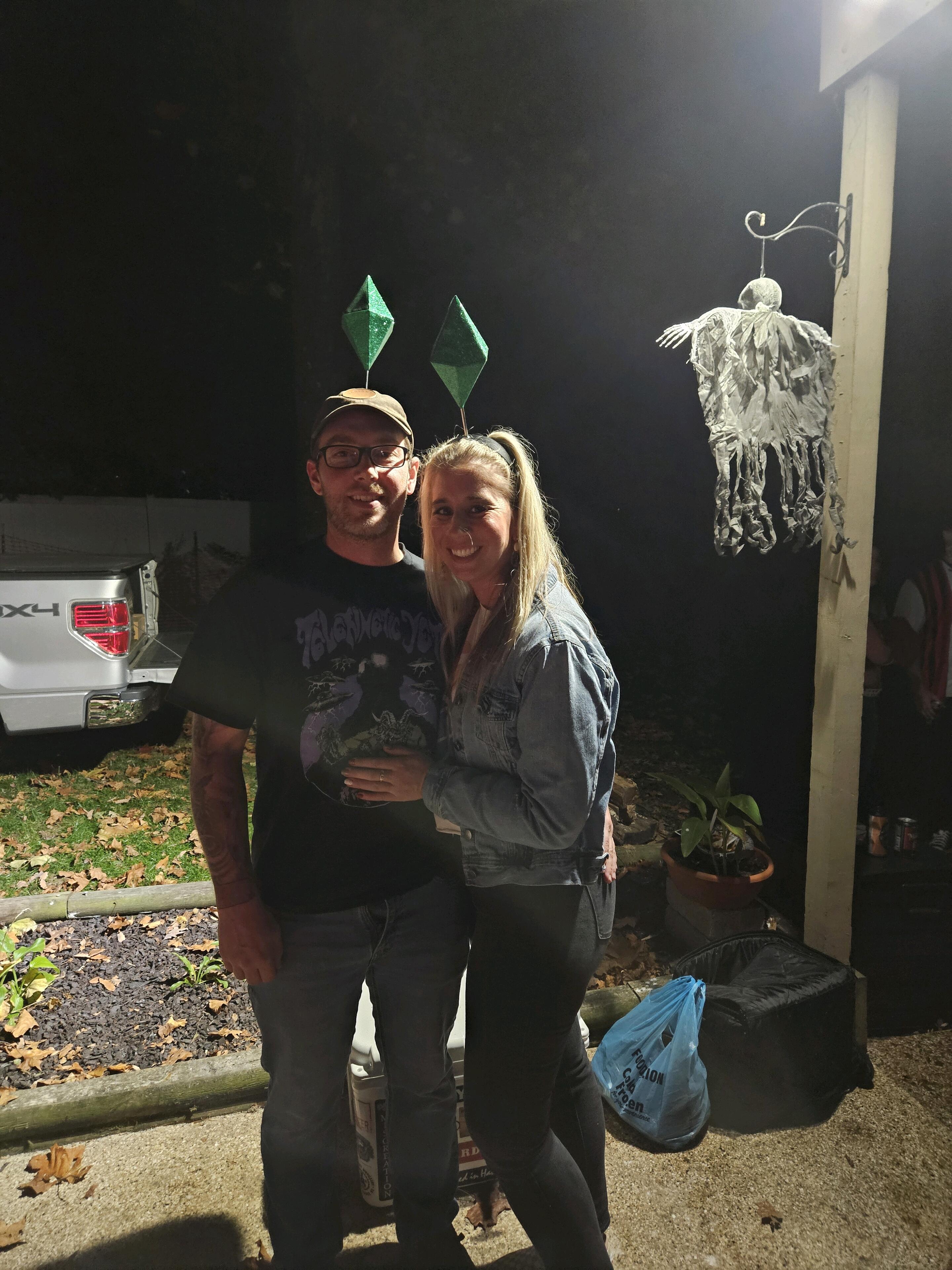 Our first time wearing a couples theme Halloween costume👻
