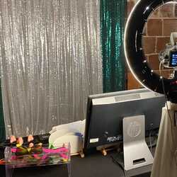 Shutter Sisters Photography & Photo Booth, profile image