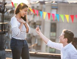 How to Plan a Birthday Proposal to Celebrate Your Love