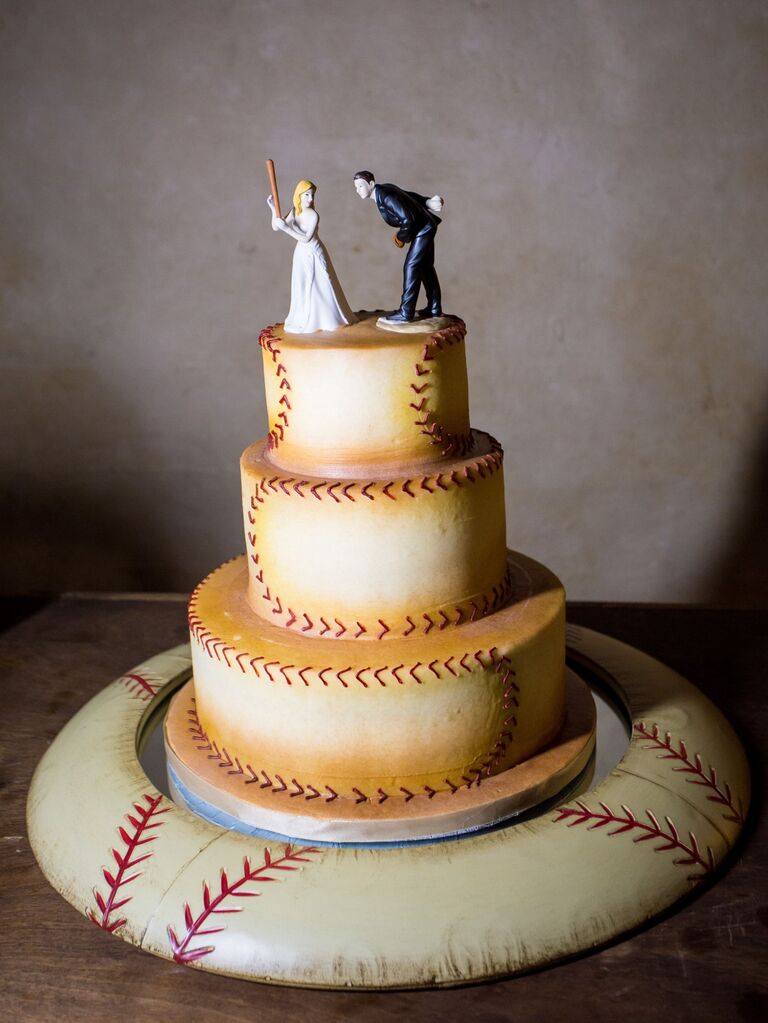 53 Groom's Cake Ideas for a Personalized Touch on Your Big Day