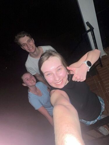 After a long first day of work, in classic Jake fashion, Jake mentioned to the group that he wanted to go on a run, and Annika and Hanna decided to join him. 