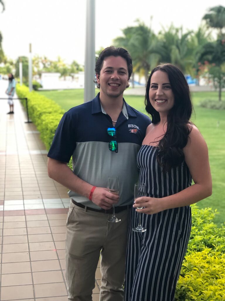 Another trip in the books! This time we headed to Panama with the whole Gilray fam and close friends. Note the brutal sunburns after one too many drinks and not enough sunscreen. 