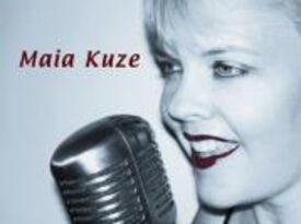Maia Kuze - Jazz Singer - Toronto, ON - Hero Gallery 1