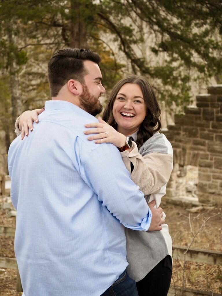 Judd and Amber got engaged and started planning their wedding. 