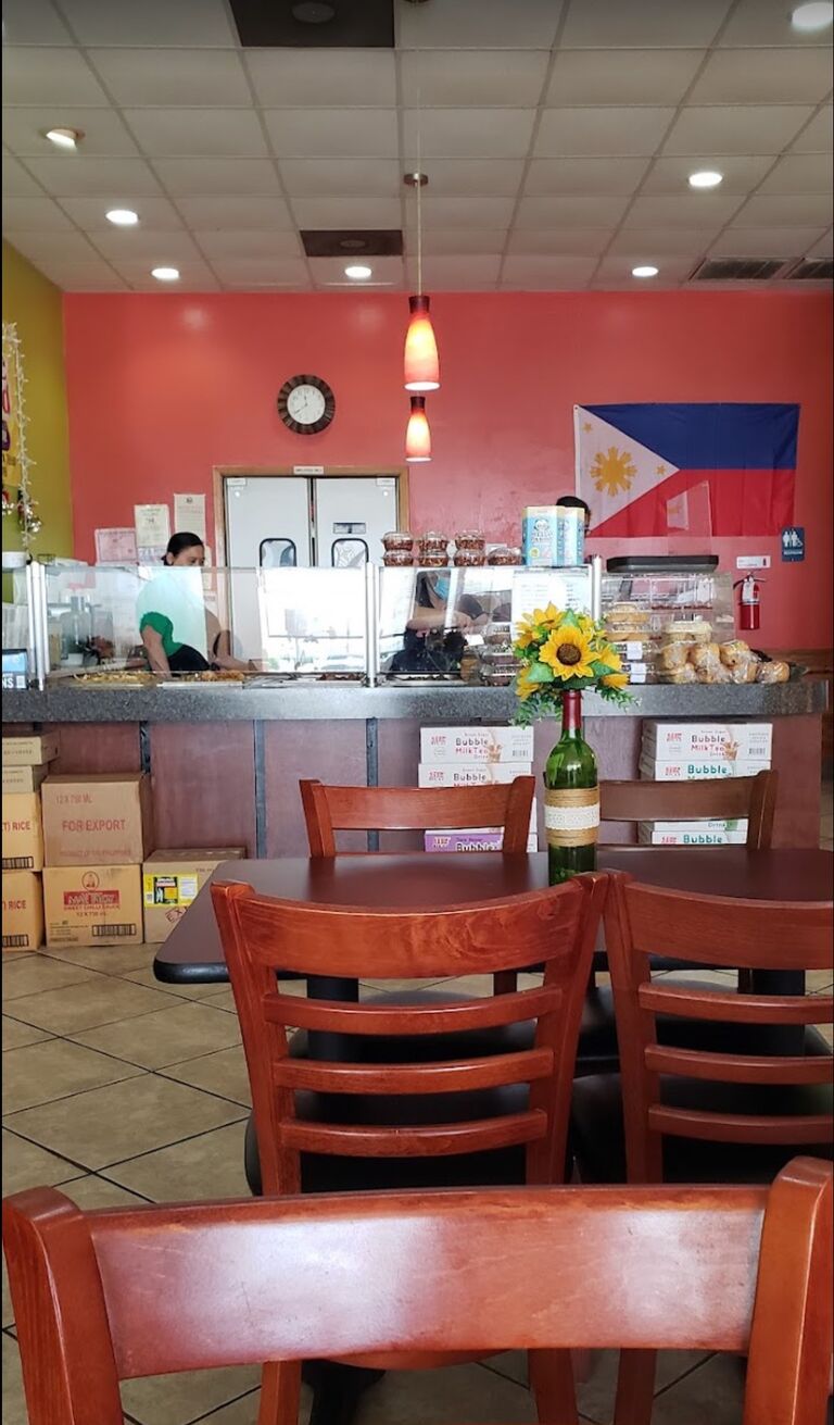 There they met Tito Calo. Tita Edna then asked them to look for a girlfriend for Brian. Tita Beverly suddenly thought of me and said she’s been wanting me for Brian.