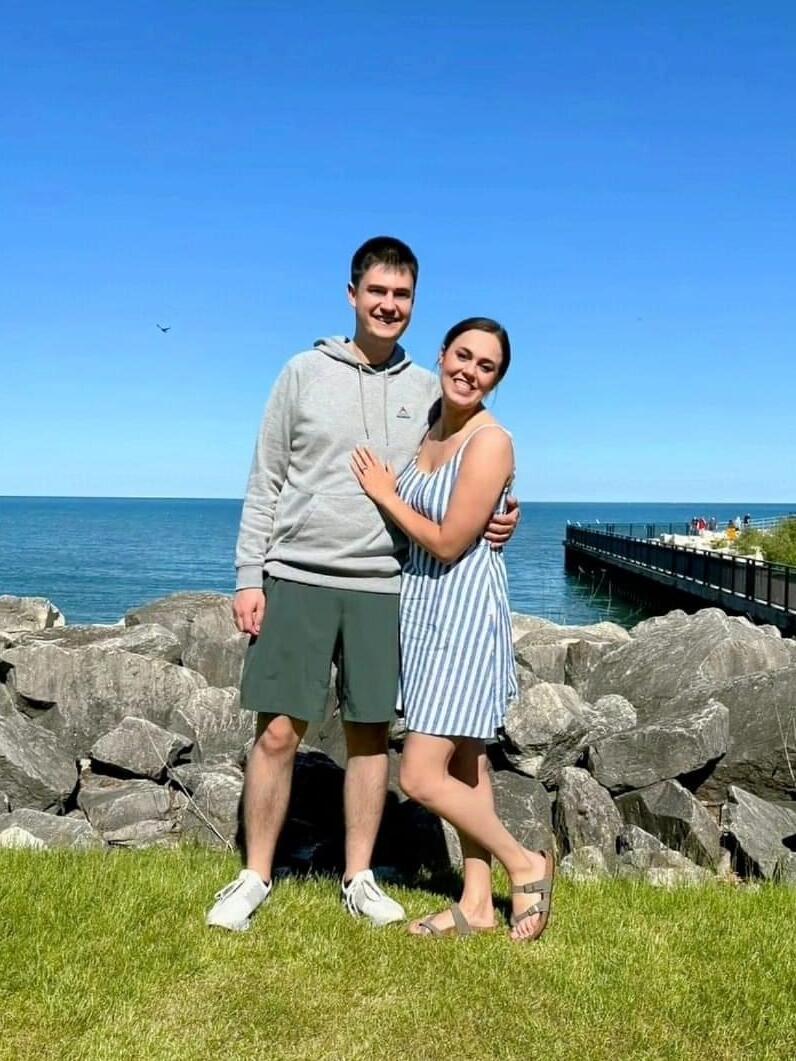 On a beautiful, warm Saturday in Port Washington Nick proposed and Ashley said YES! He popped the question while the two were taking a walk by the lake 💕💍