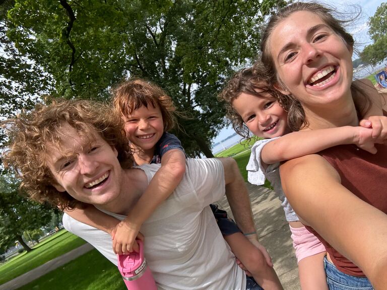 The Oswald's, a family that is dear to Belle that she worked for in Waco, came to visit.  We took the kids to the park while Hilary and Sean packed the car. 