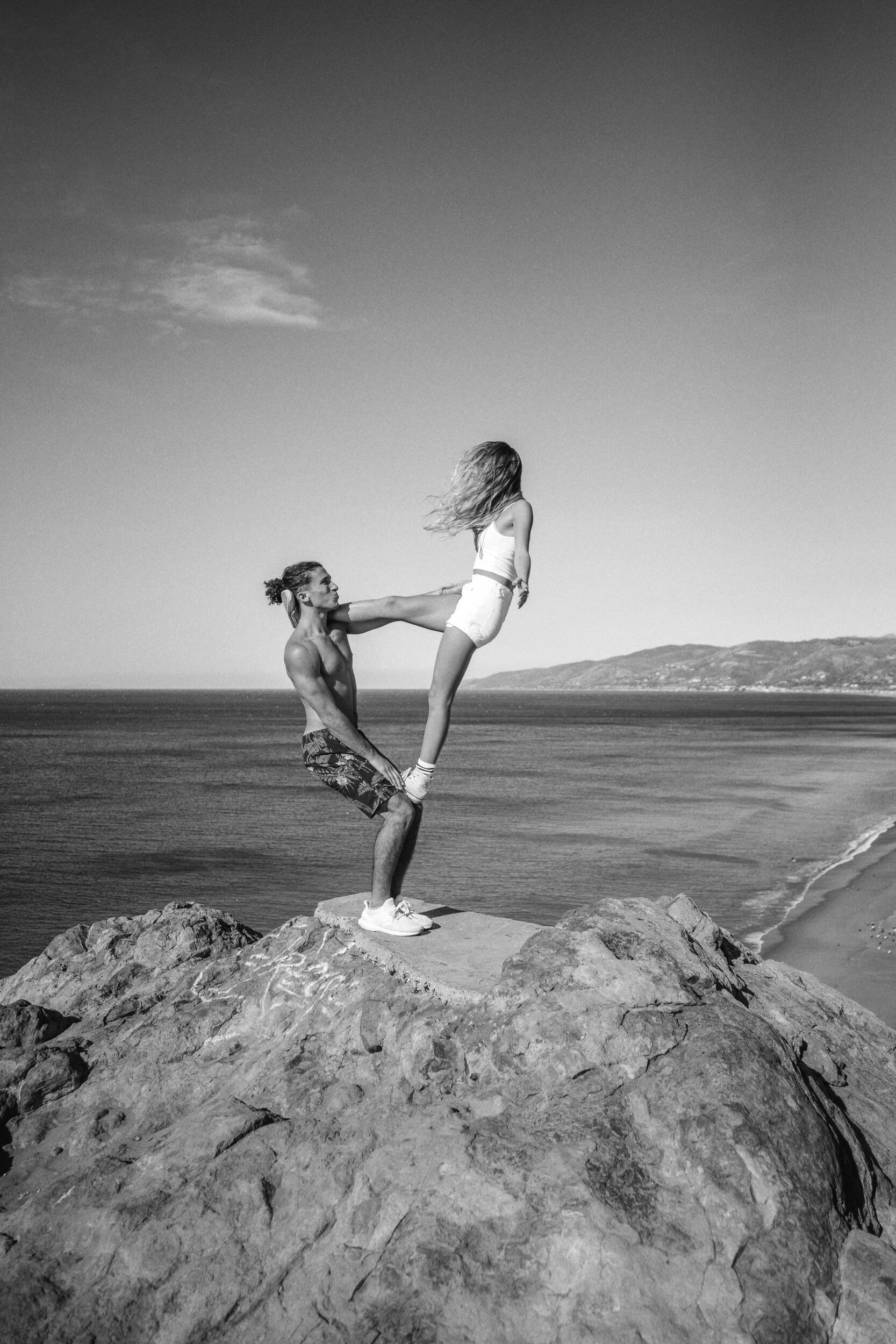 us on the edge of the mountain! 