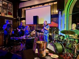 Social Tonic - Pop Band - Saint Louis, MO - Hero Gallery 4