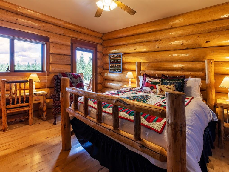 Log Spirit Bed-and-Breakfast