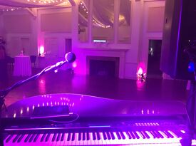 4 State Dueling Pianos - Cover Band - Branson, MO - Hero Gallery 2