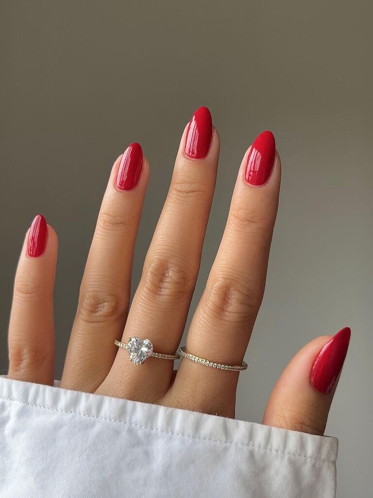 Glossy red wedding nails