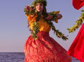 Hawaiian/Tahititan Dancer - Hawaiian Dancer - London, ON - Hero Gallery 1