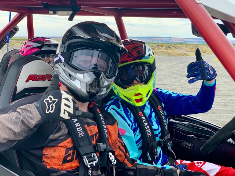 Scott takes Allie to Moses Lake for their first dunes trip together