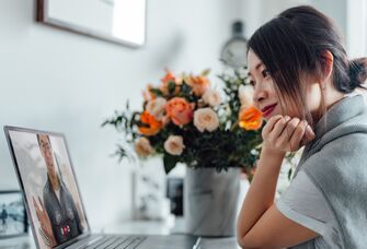 Girlfriend talking to her boyfriend on facetime