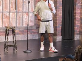 Larro the comedian - Stand Up Comedian - Chicago, IL - Hero Gallery 1