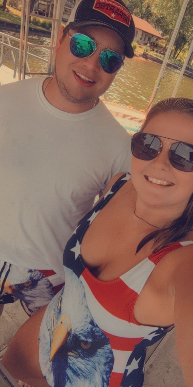 Hanging out at Lake of the Ozark with the Fothergill clan!