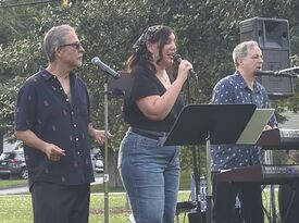 Daybreak - Dance Band - Torrington, CT - Hero Gallery 2