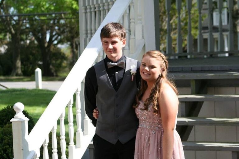 Fun fact.. We took 8th grade prom pictures at the Dallas Courthouse