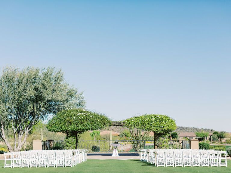 How to Have a Country Club Wedding and the 9 Best Venues For One