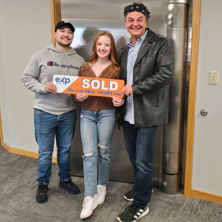 We bought our first home in Swartz Creek! (and haven't stopped home renovations since)