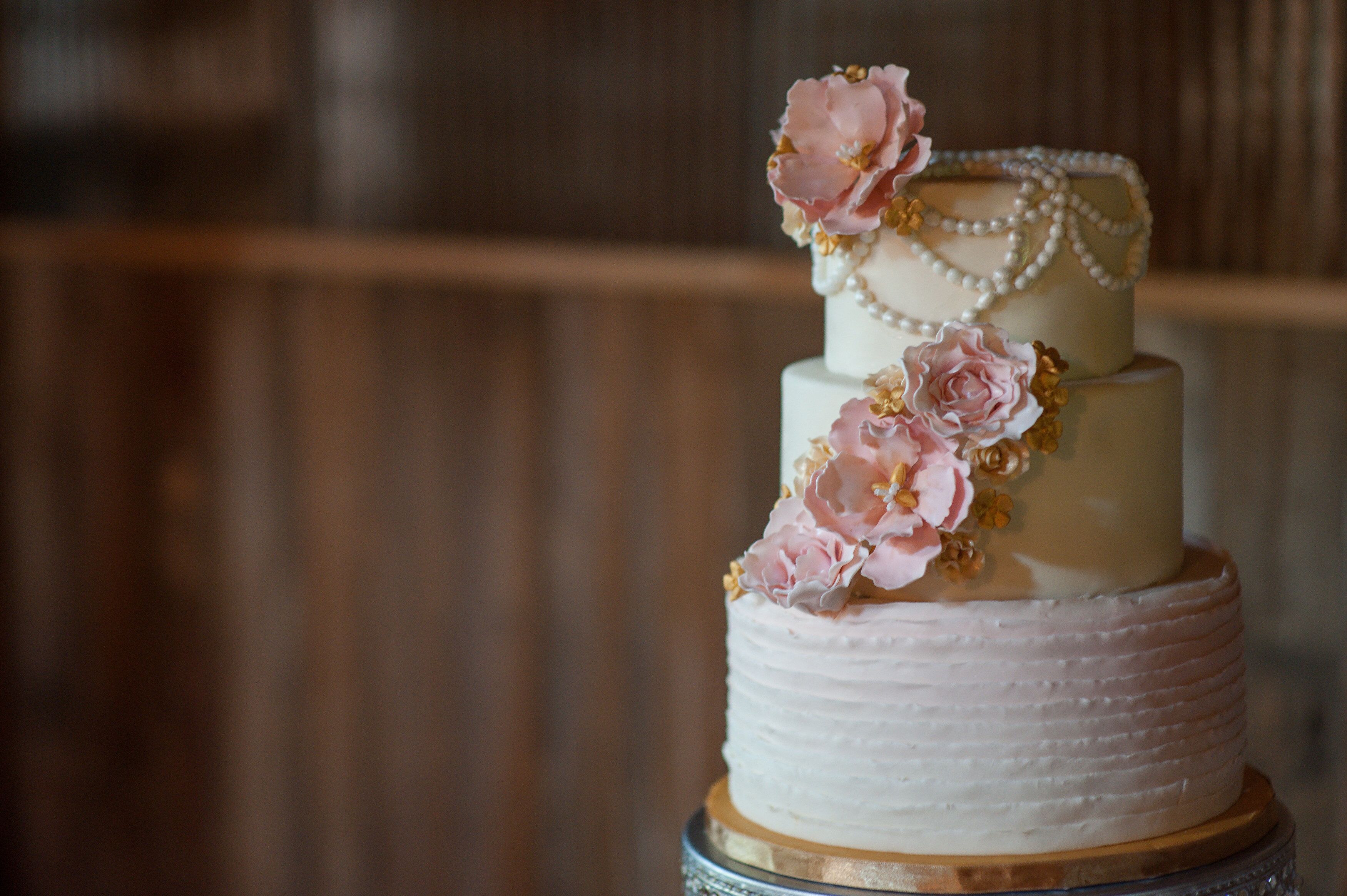  Zingerman s  Bakehouse Wedding  Cakes  Ann Arbor MI