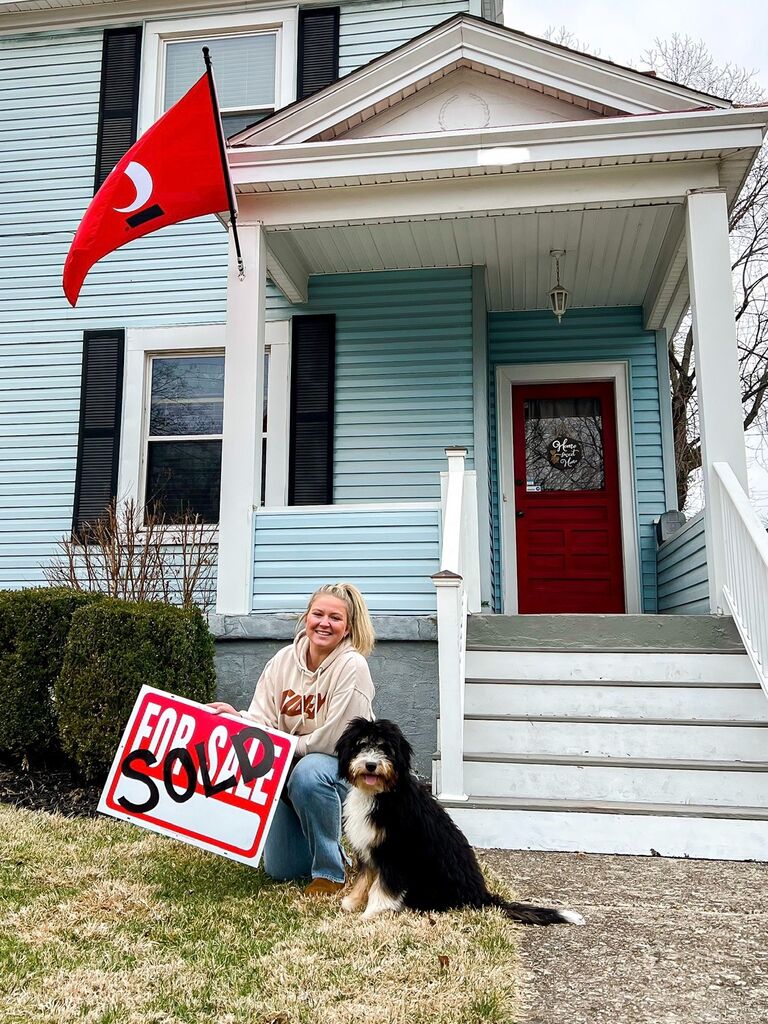 and then, in February of 2022, Emily posted on social media and made an announcement that she had closed on her own house. Connor thought to himself "hmmm, this hot lady must be single now," and proceeded to do the only thing he knew how...