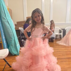 Gallery Photo 25