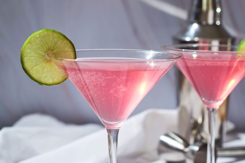 Sex and the City themed party idea - Carrie's cosmopolitans