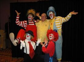 Comedy Magic - Clown - Comedy Magician - Huntington, WV - Hero Gallery 1