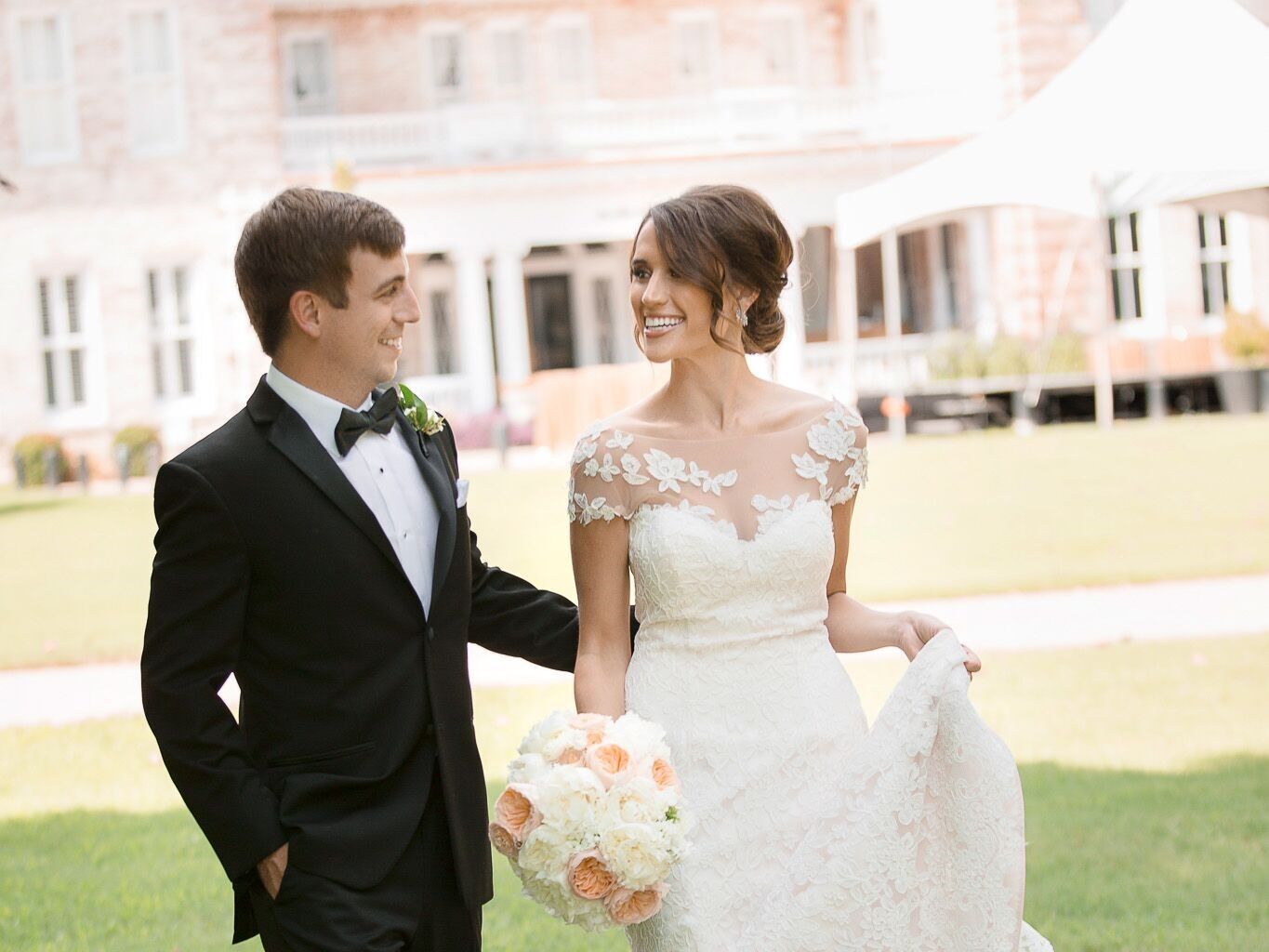 Couple getting married in Arkansas