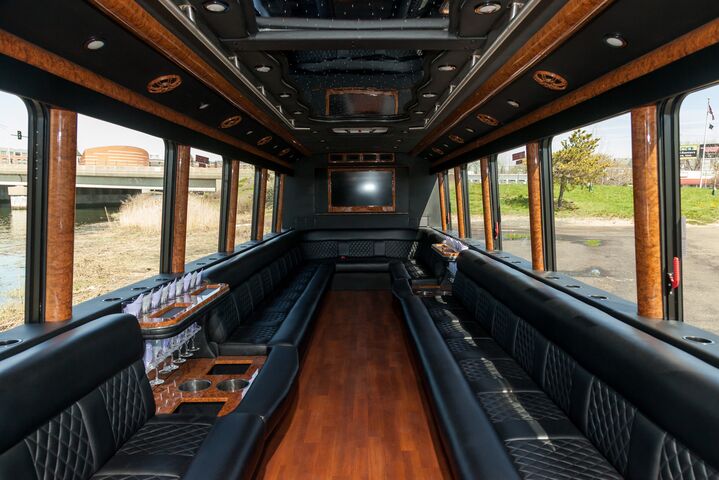 Gardella's Elite Limousine Service - Norwalk, CT