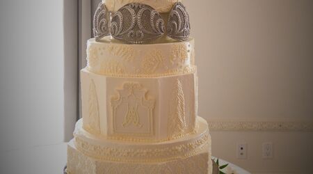 Louis Vuitton Logo - Cake Affair, cakes for every occasion