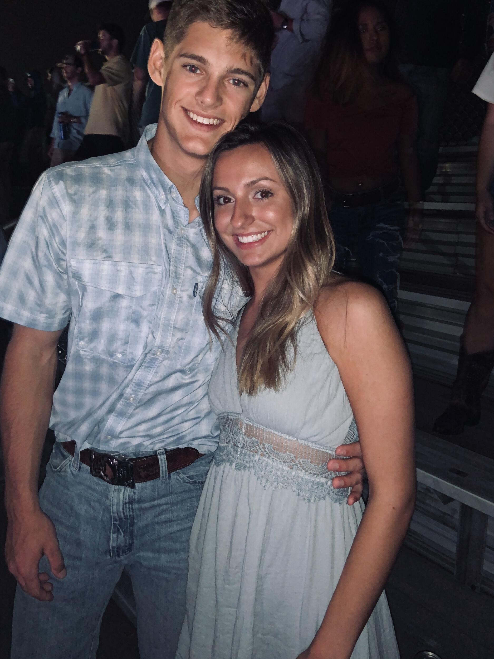 First date at Toby Keith 