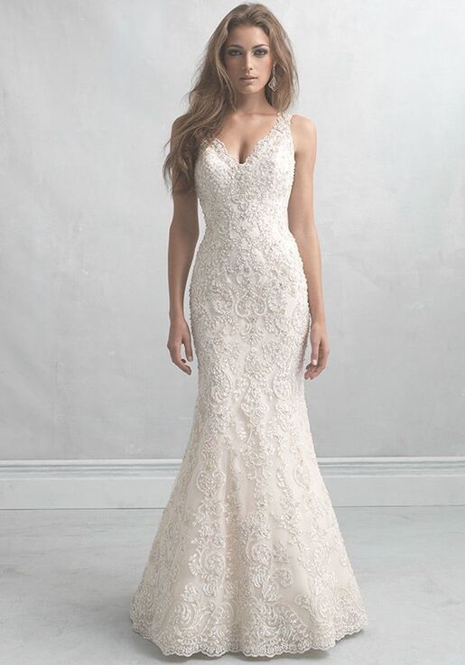 casual ivory wedding dress