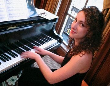 Eva Gertz - Singing Pianist - Brooklyn, NY - Hero Main