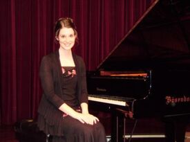 Megan Battles Music - Pianist - Cincinnati, OH - Hero Gallery 2