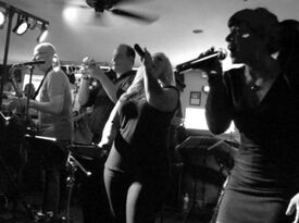 Hi Fidelity Band & The Hi Fi Horns - Dance Band - Philadelphia, PA - Hero Gallery 1