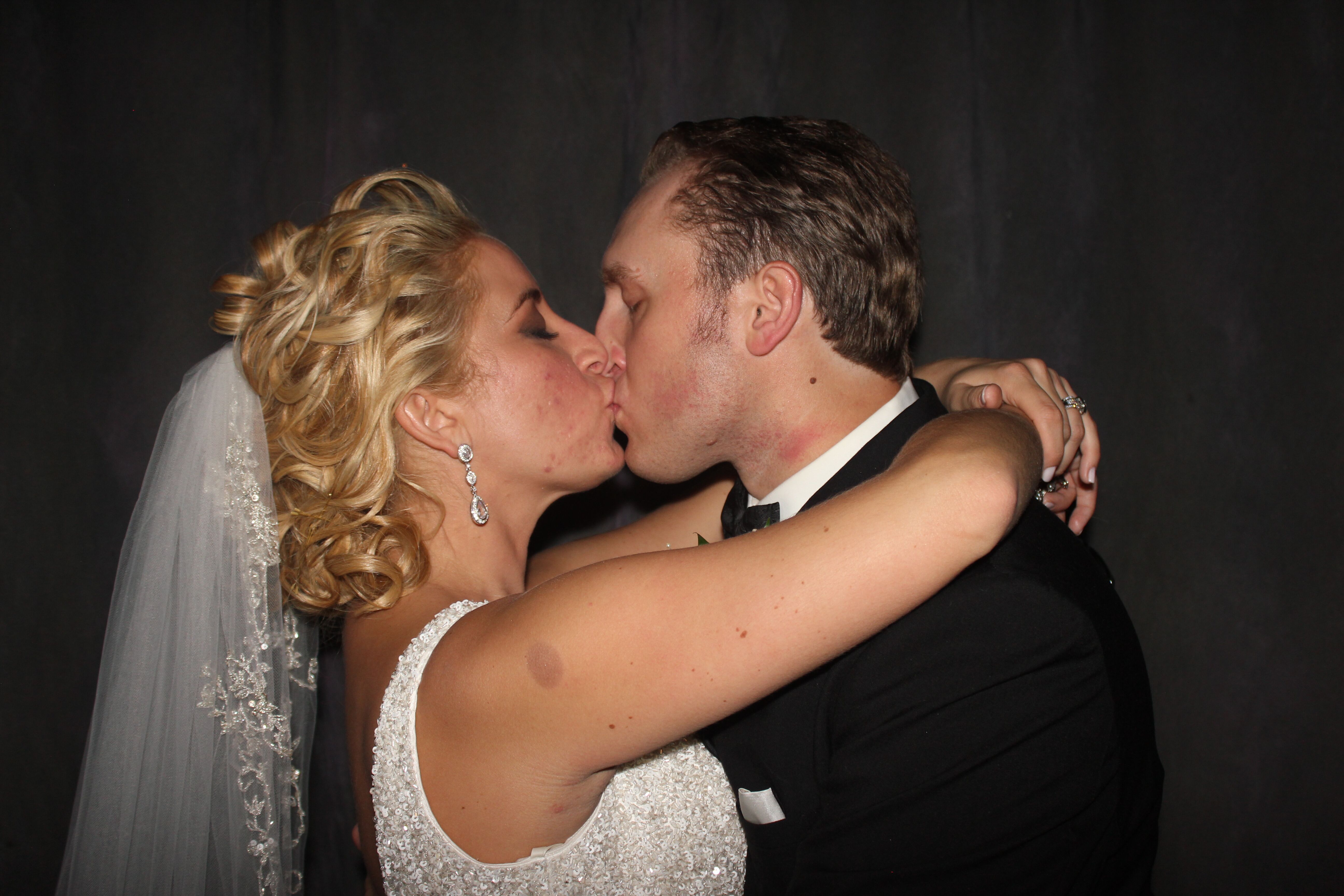 Elite Party Entertainment Photo Booth Rentals Photo Booths The Knot