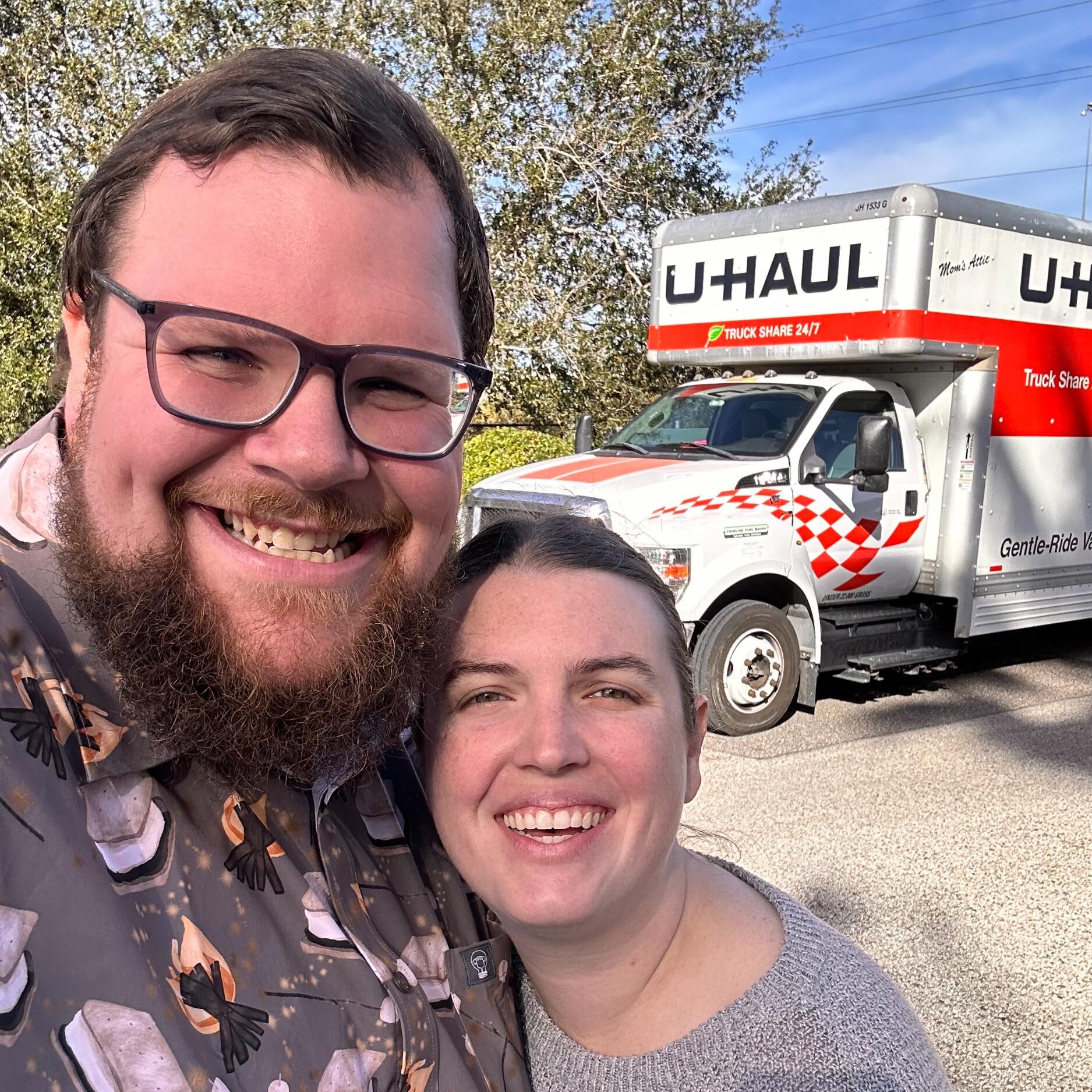 Chris and Maggie move to Chicago for Maggie's new job. We are welcomed with open arms by friends in the Chicagoland area, and by Chris's family, who lives in the southwest suburbs. Our new home in the River West neighborhood offers us the experience of "big city life" that we both desired at this stage in our life.