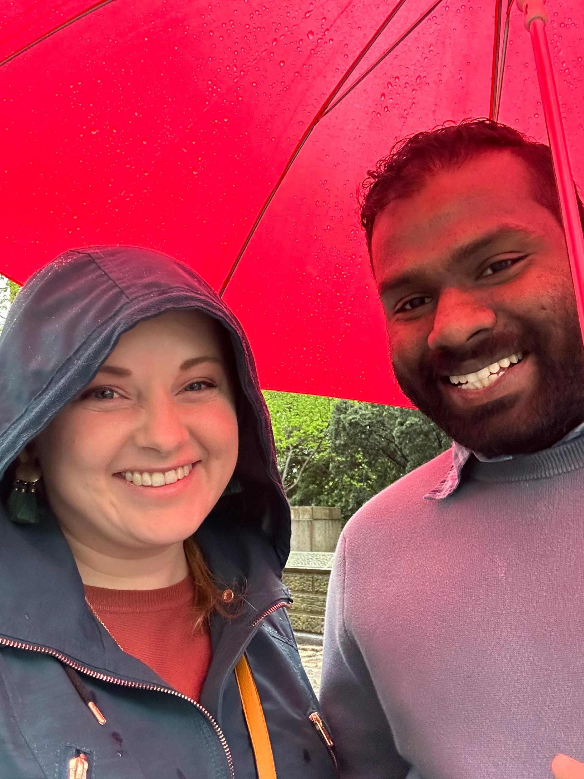 A true test of love is if you can still have a good time together even if the weather is miserable and you're waiting in a long line (to get into the Met)!