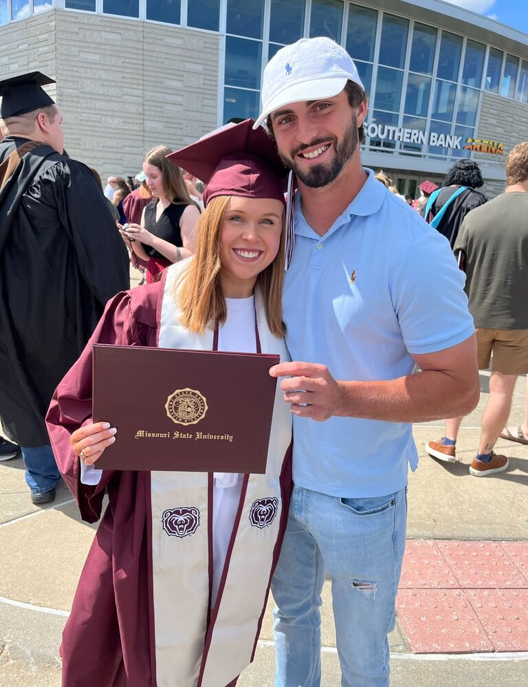 Bailey graduates from Missouri State University with a bachelors degree in creative writing. 