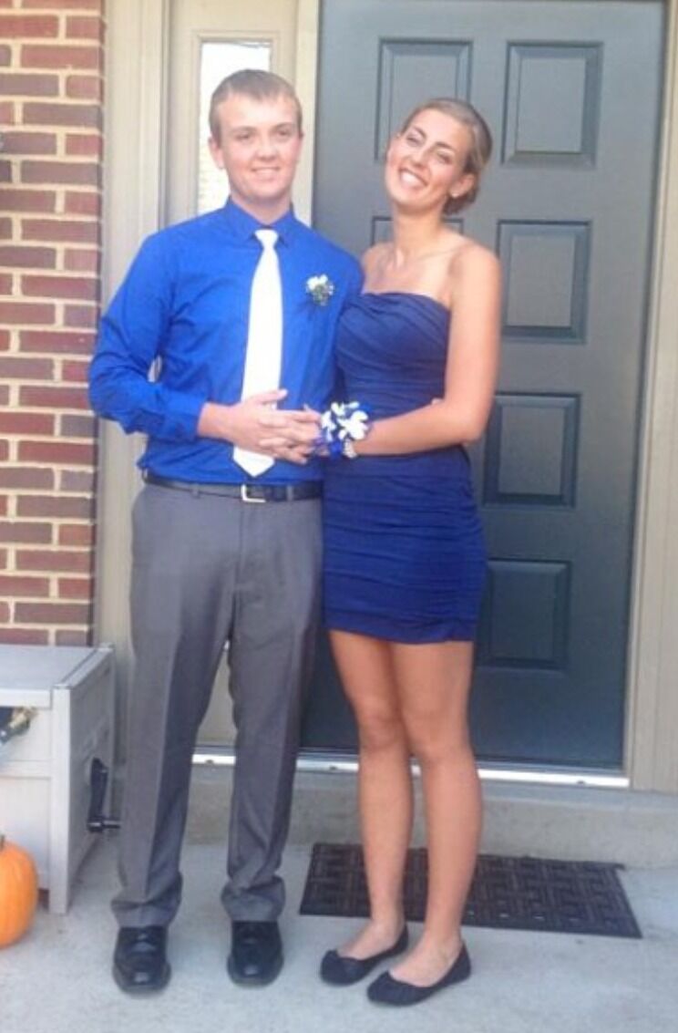 To "4 down 4ever to go" at Senior Homecoming
