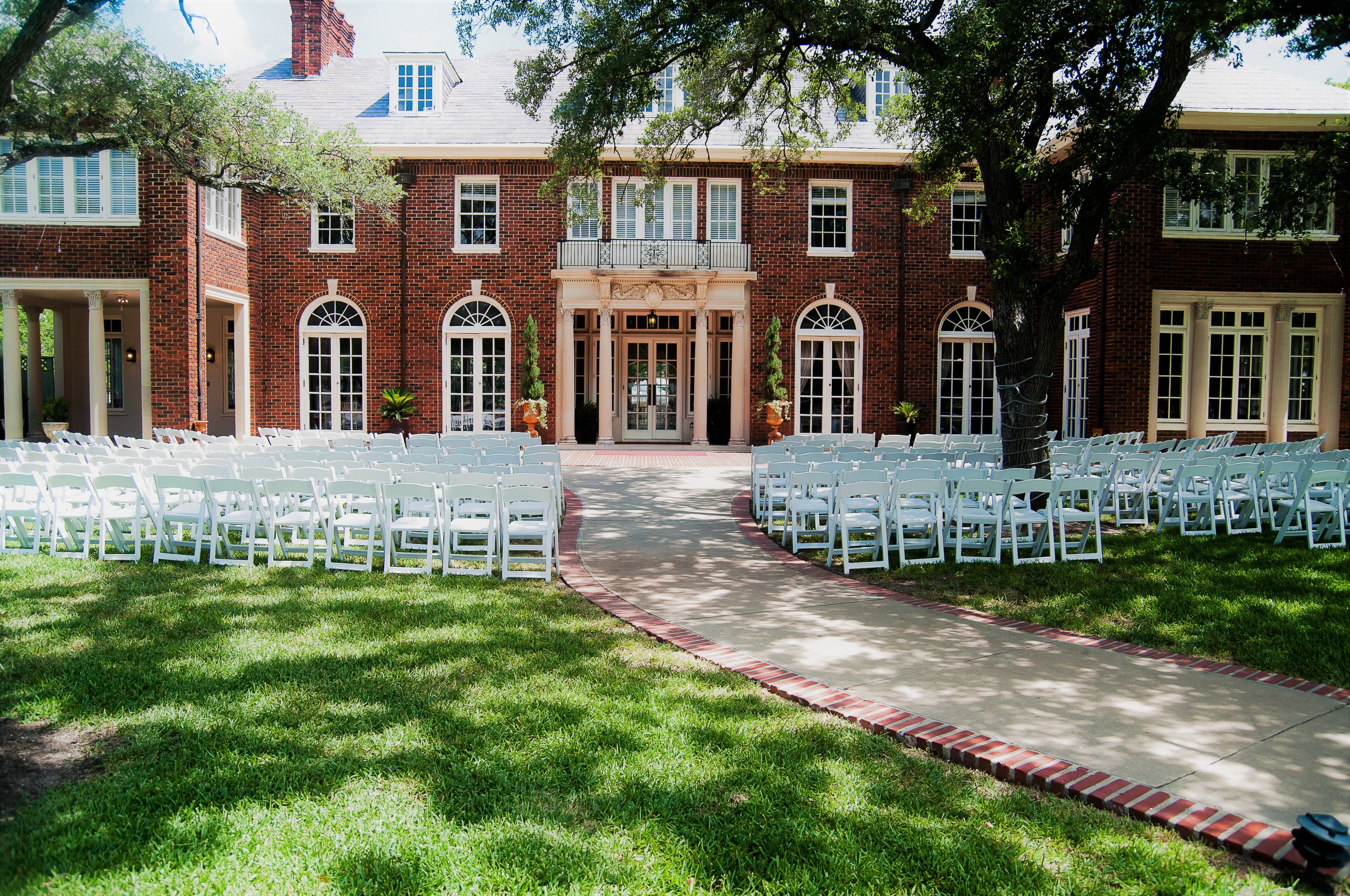 The Astin Mansion - Top Bryan, TX Wedding Venue