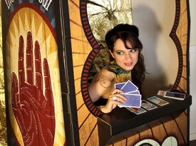 Raven Aurora - Tarot Card Reader - Los Angeles, CA - Hero Gallery 3