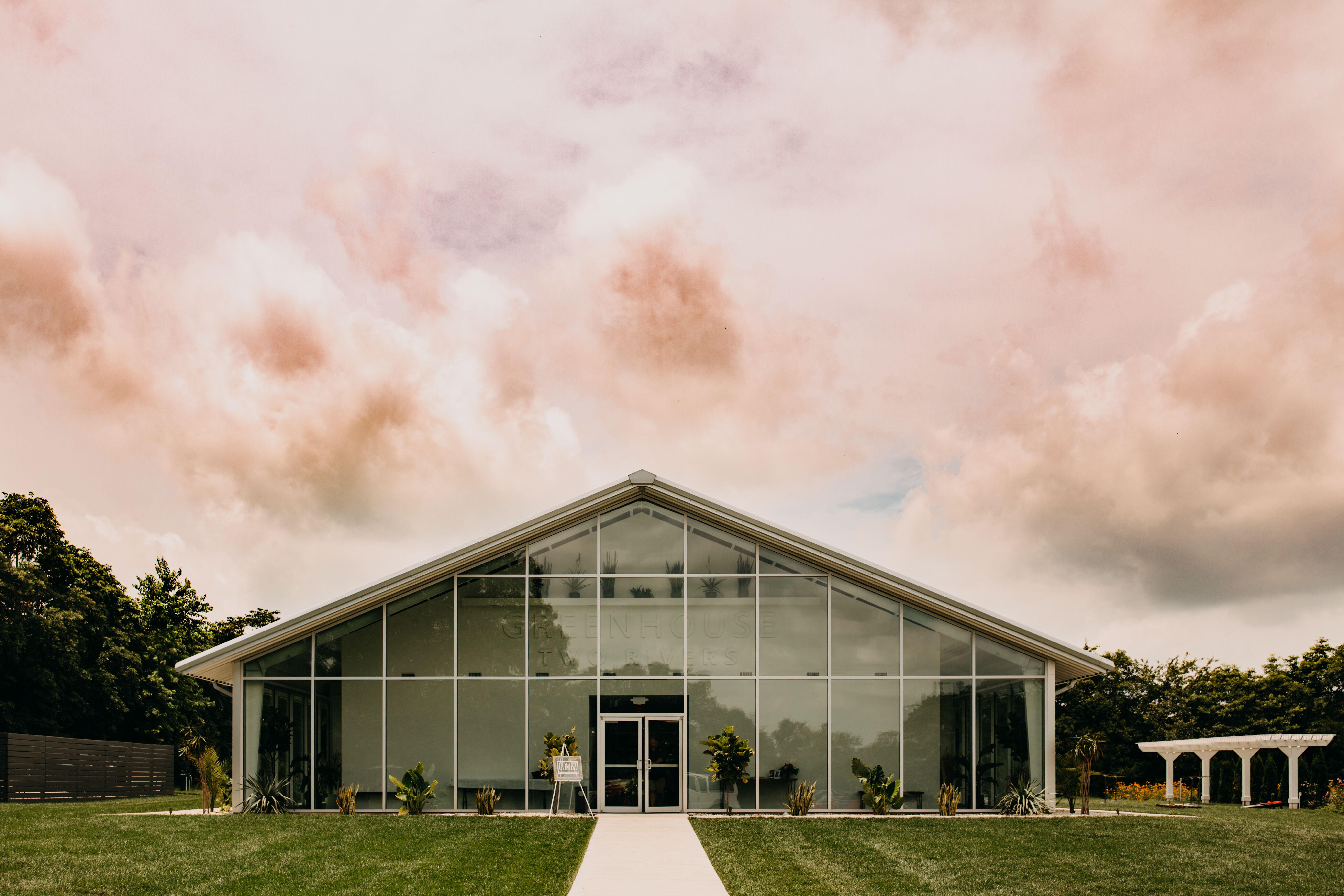 Greenhouse Two Rivers | Reception Venues - 20 min from Springfield, MO