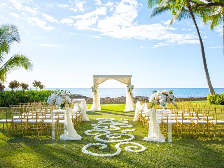 The 15 Best Oahu Wedding Venues for Your Hawaiian Celebration