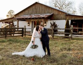 Fendley Farmstead LLC wedding venue in Canton, Georgia