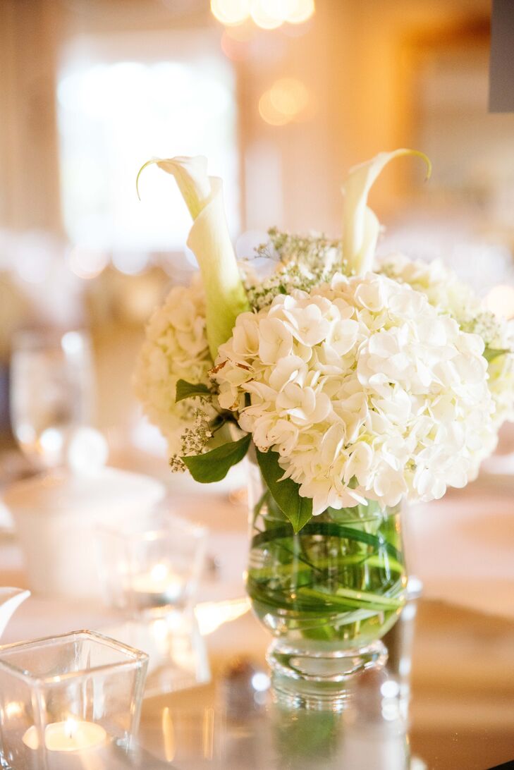 White Flower Arrangements With Hydrangeas And Calla Lilies